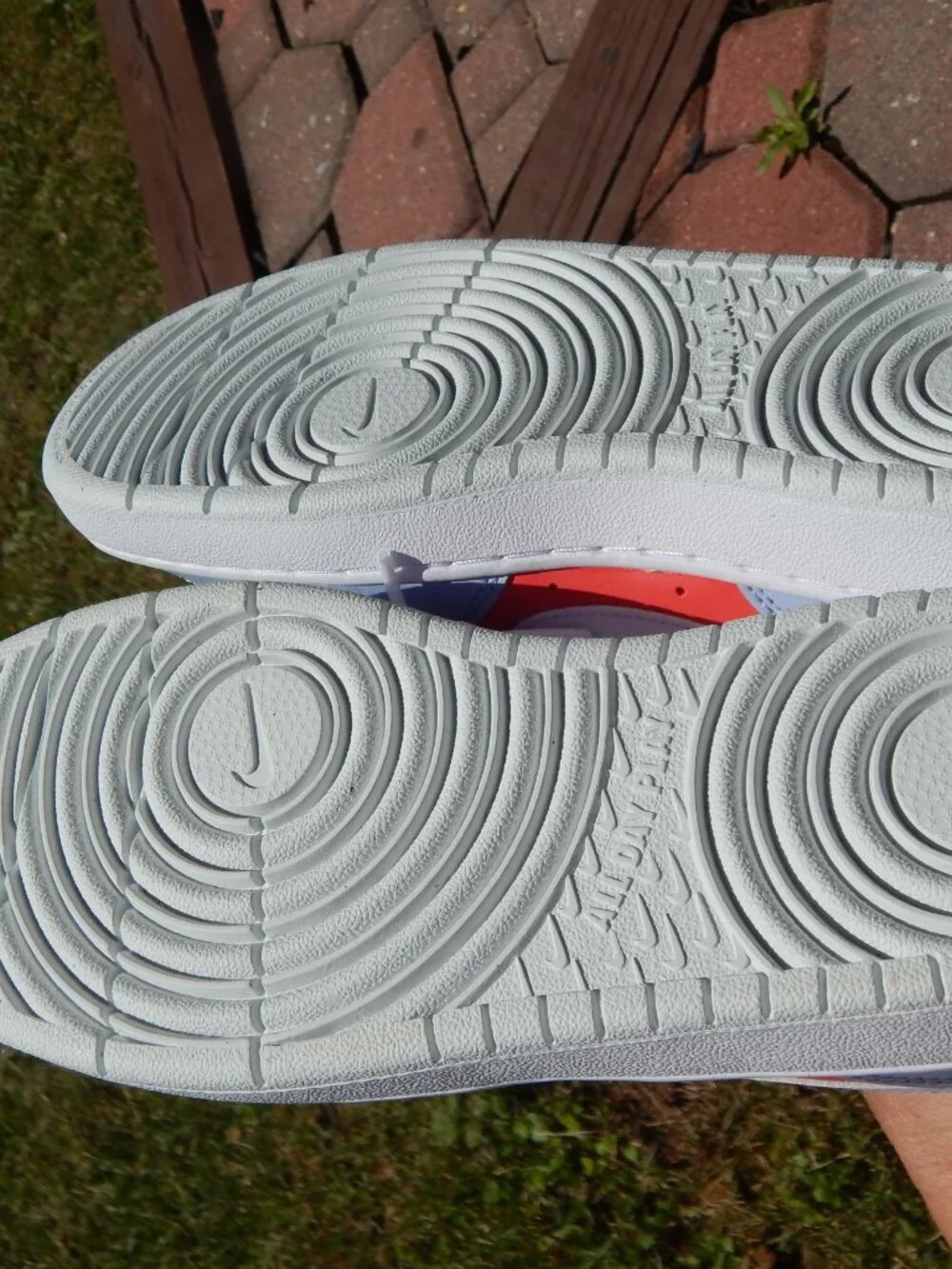 NIke Big Kids Boys Girls Court Borough Low Recraft Sneakers Size 6Y NEVER WORN